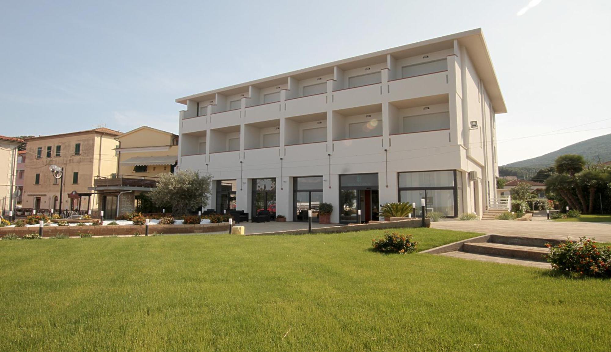 Hotel Levante - Isola D'Elba กาโว ภายนอก รูปภาพ